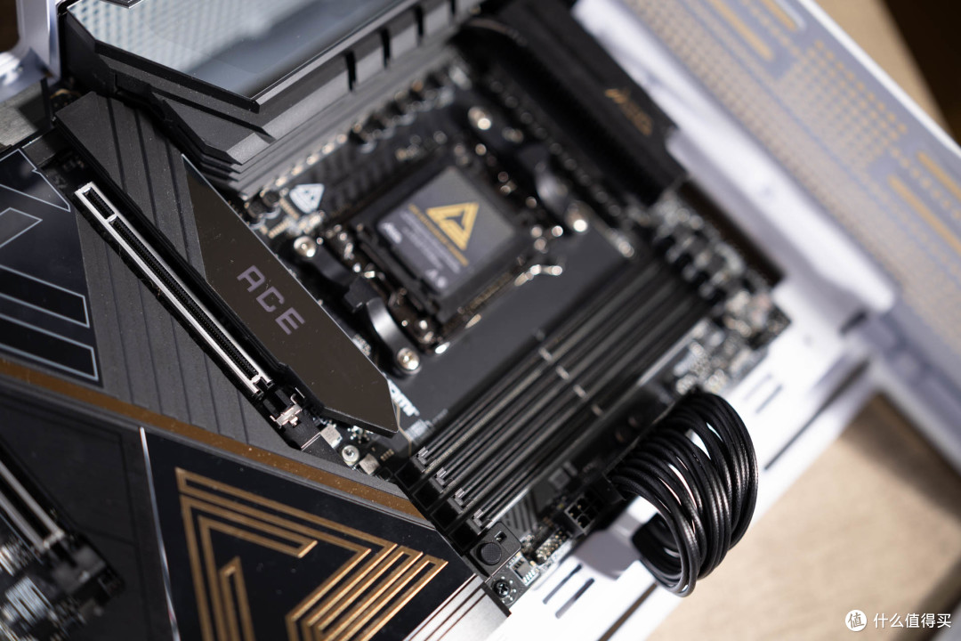 旗舰标杆,微星MEG X870E ACE MAX战神主板开箱实测