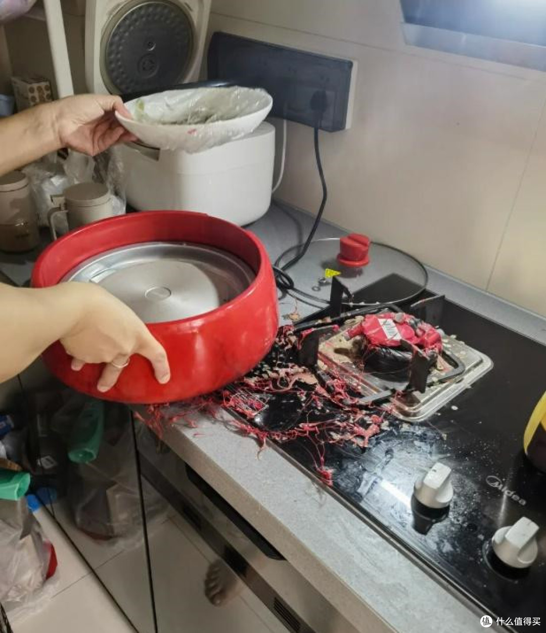 燃气灶旁边不能放这5样东西,它们影响安全,若是有,赶紧拿走!