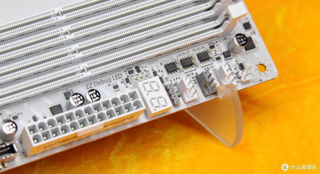 锐龙9950 X3D2与微星B850M刀锋钛MAX评测：双芯合璧，战力觉醒！