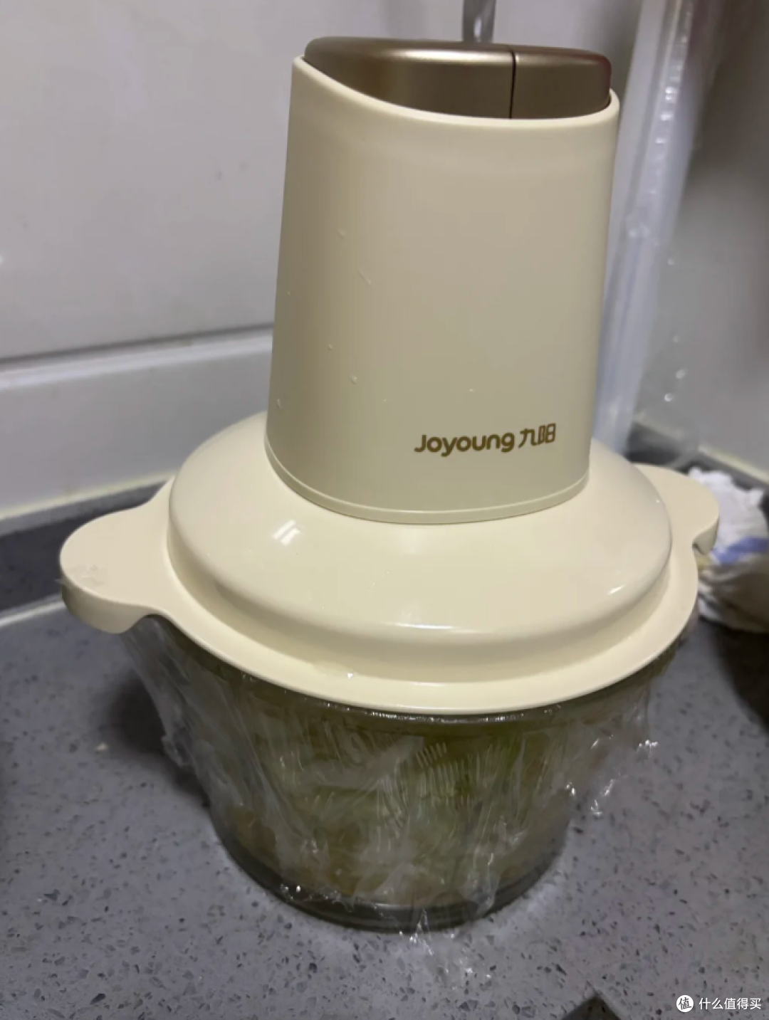 被网友的“保鲜膜用法”惊到了,思路打开,比专门的东西还好用!