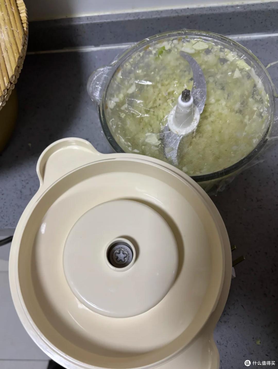 被网友的“保鲜膜用法”惊到了,思路打开,比专门的东西还好用!