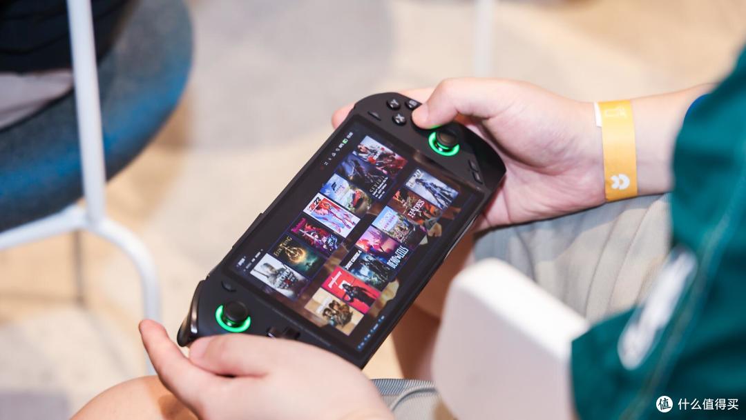 壹号本OnexPlayer、ROG、联想Legion三款掌机前端软件谁更好用?