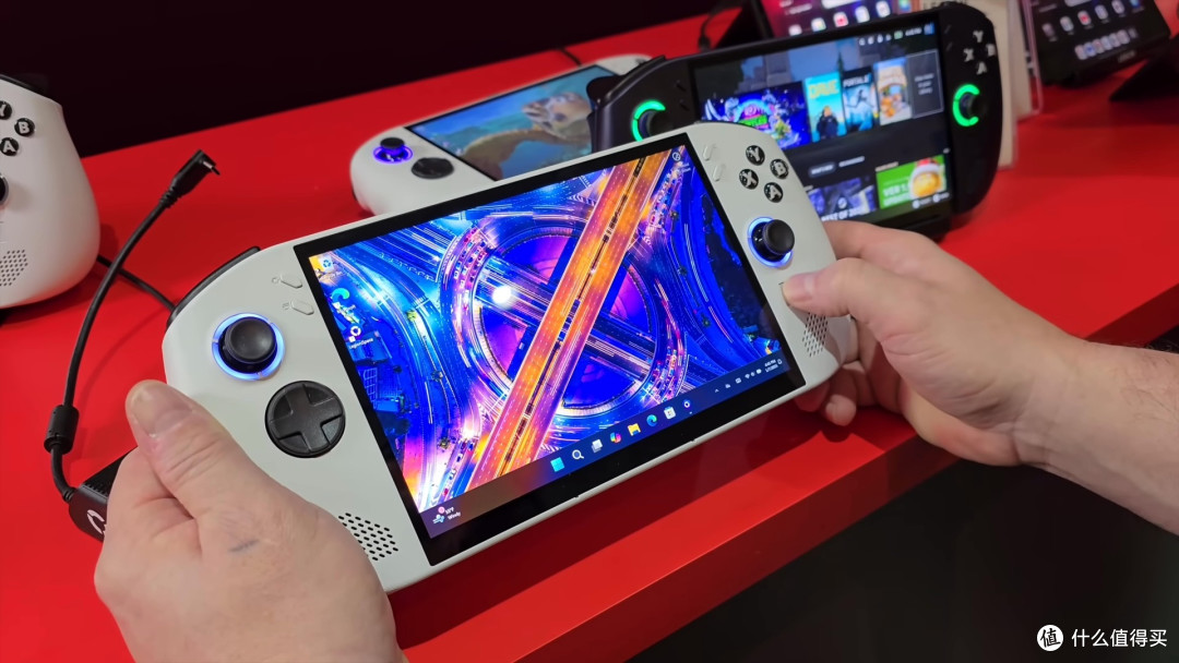 壹号本OnexPlayer、ROG、联想Legion三款掌机前端软件谁更好用?