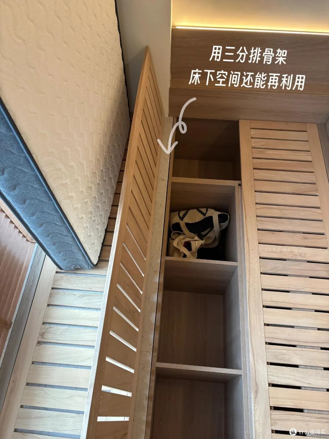 「飘窗」只能用来堆衣服？看看年轻人家的设计，直接多出了一间房