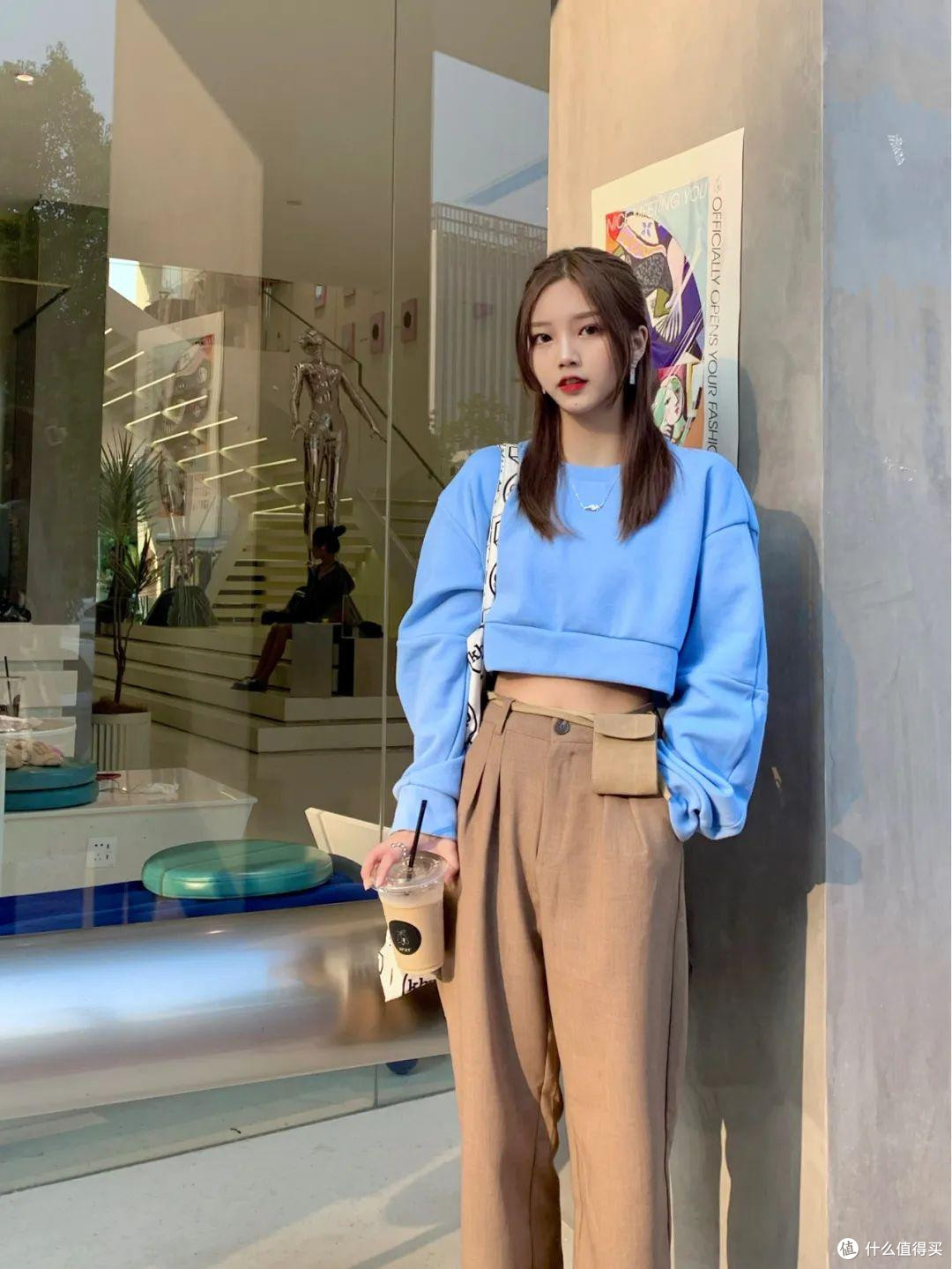 梨型身材的女生，尽量不要穿这3种裤子，显胖显腿粗，尤其无痕裤
