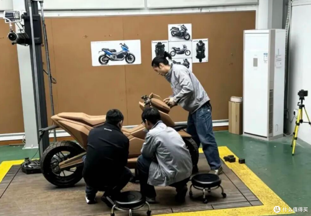 张雪机车也要做踏板?上市时间曝光,或锁定250cc黄金排量!