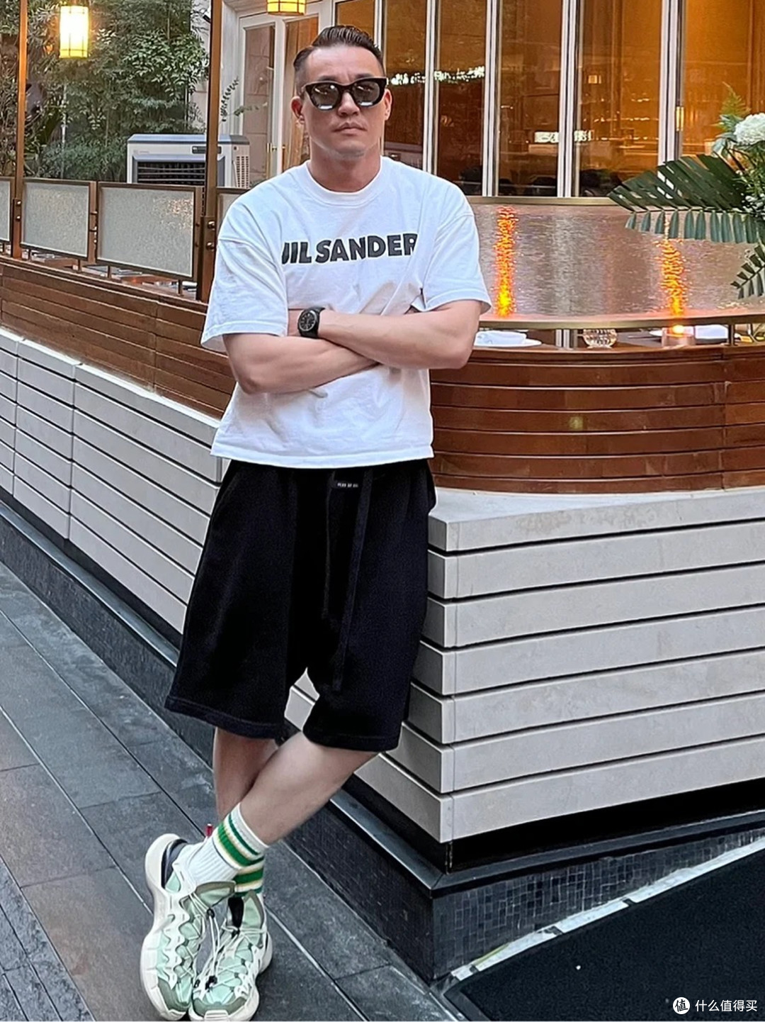 男人老了，首饰尽量做到3戴3不戴，否则再贵也不显气质，非常油腻