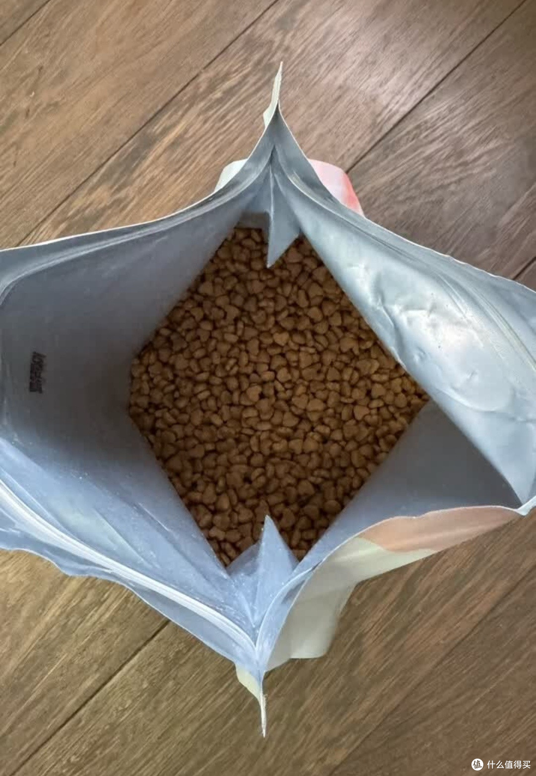 省心养猫日常|我家常备的卫仕全价鲜肉猫粮