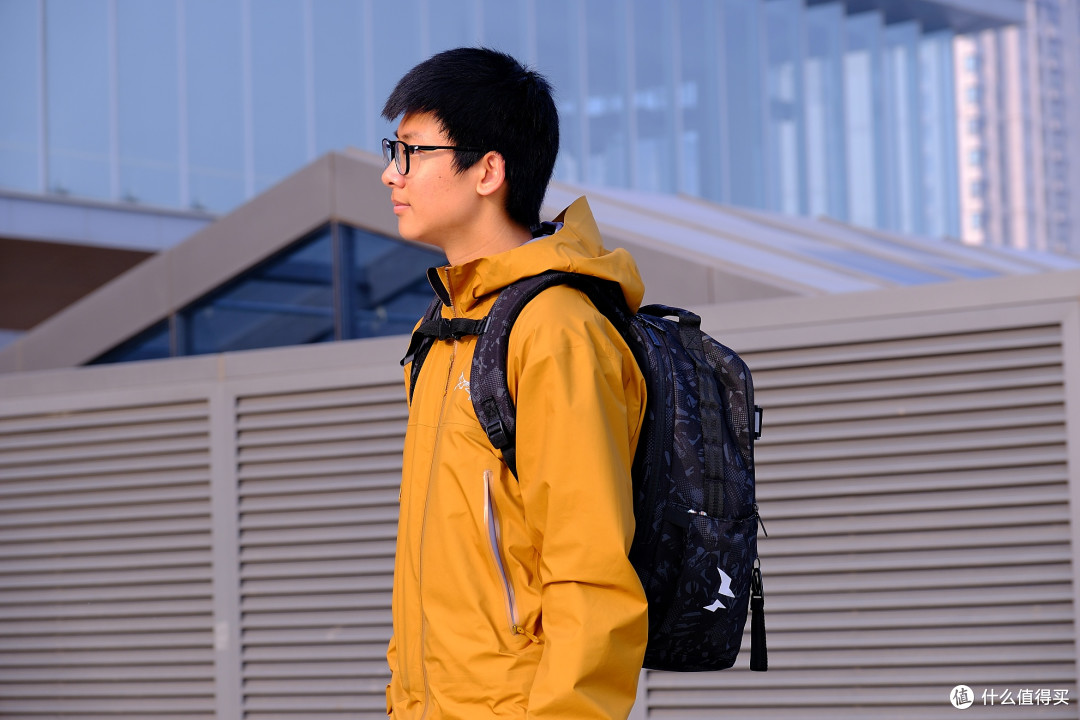 中考前两月,给娃换了这款大容量书包,说说几点考虑和真实体验