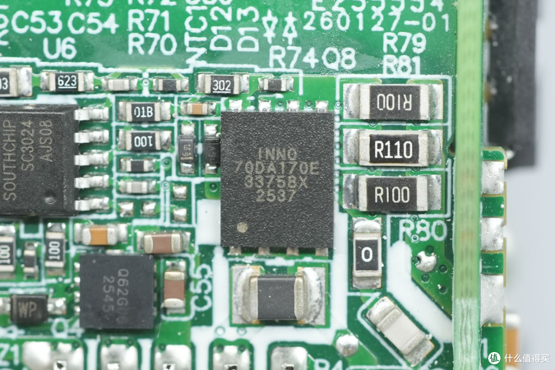新国标绝缘插脚更安全，OPPO 120W 氮化镓拆解
