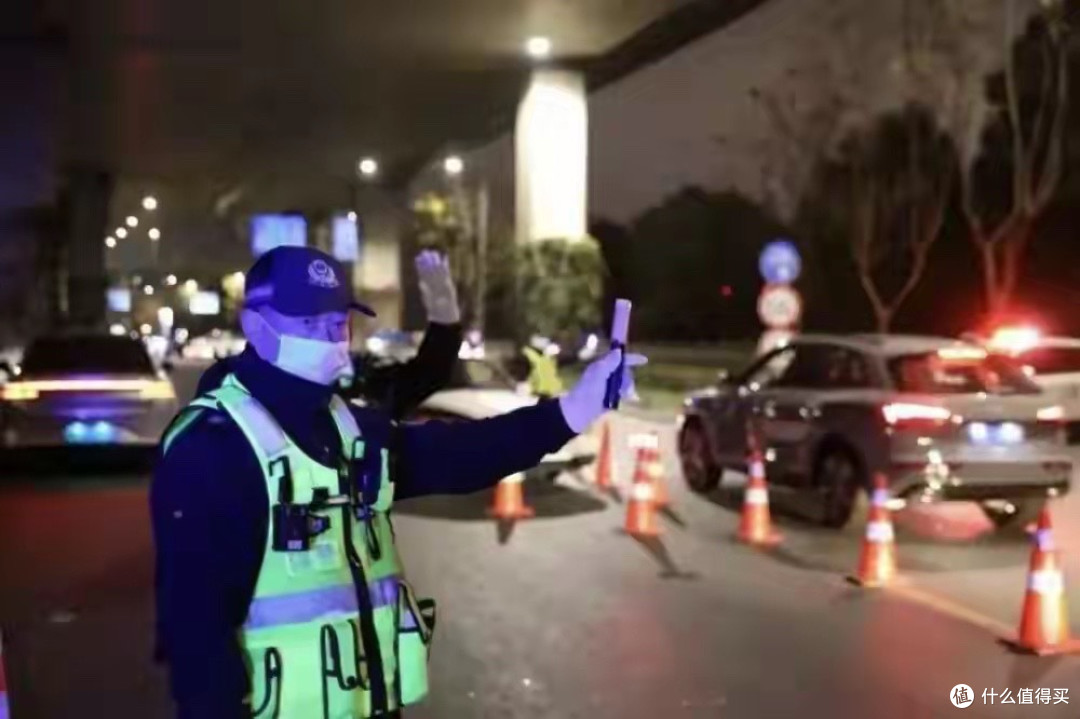 电动车新规大洗牌!两轮/三轮/老头乐全遭殃,多地直接禁行限行!