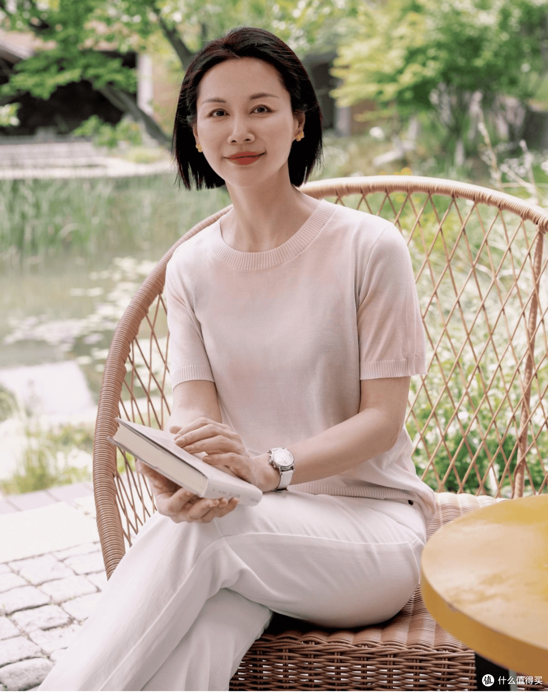 灵魂有香气的女子李筱懿:以文字为光,照亮女性成长之路