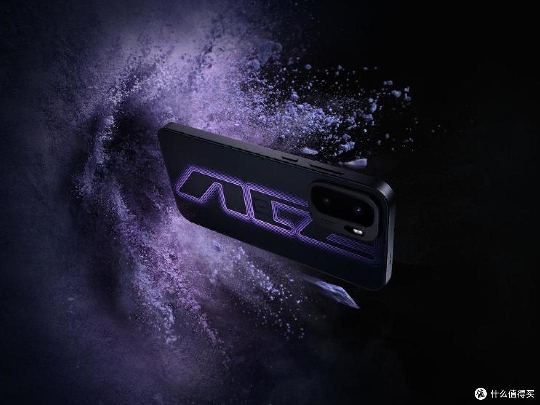 一加 Ace 6 至尊版正式发布：为射击游戏而生的双形态新装备