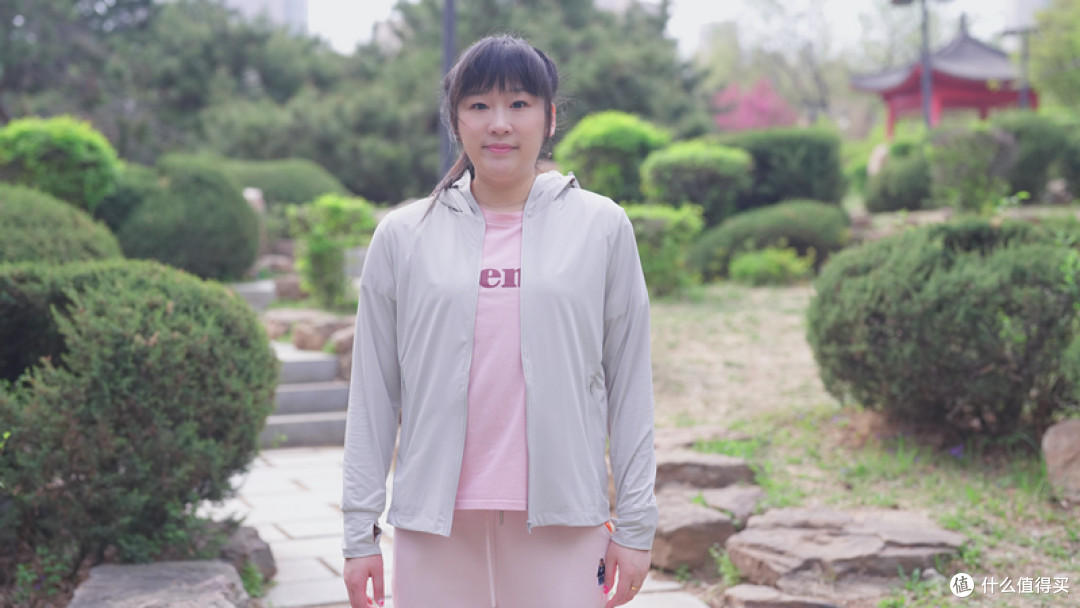 无法对抗户外暴晒?200元防晒性能标杆,测评体验竞速Vbrex防晒衣