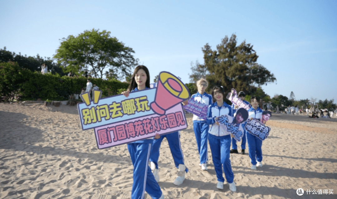 辰亦儒亚瑟王造型亮相厦门
