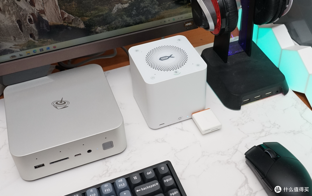 接口不够用,还得备音箱?零刻MatePro笔记本伴侣,一机搞定繁琐