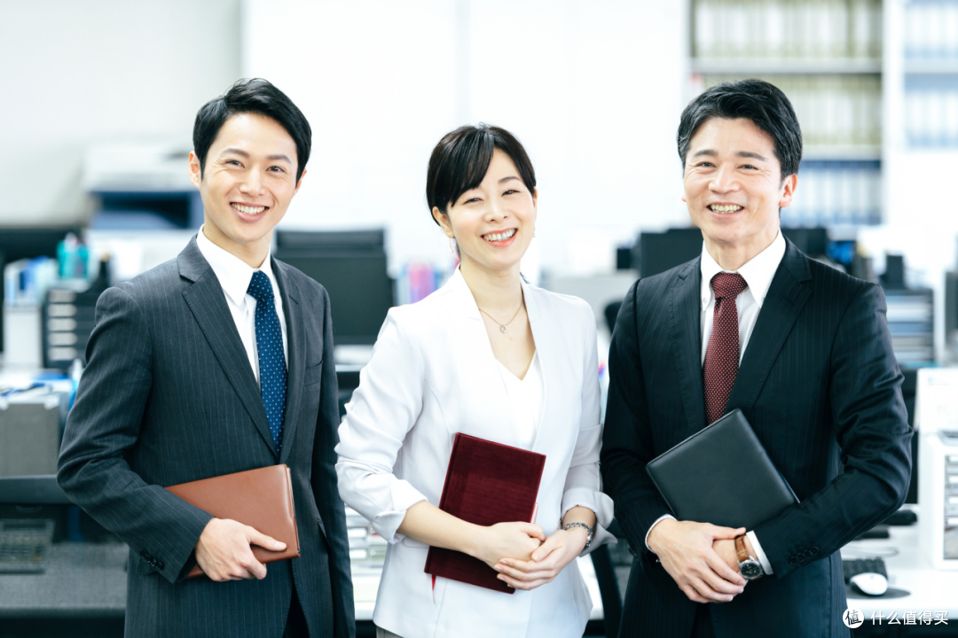 日本鼓励公务员穿短裤上班!全是石油依赖带来的能源焦虑!