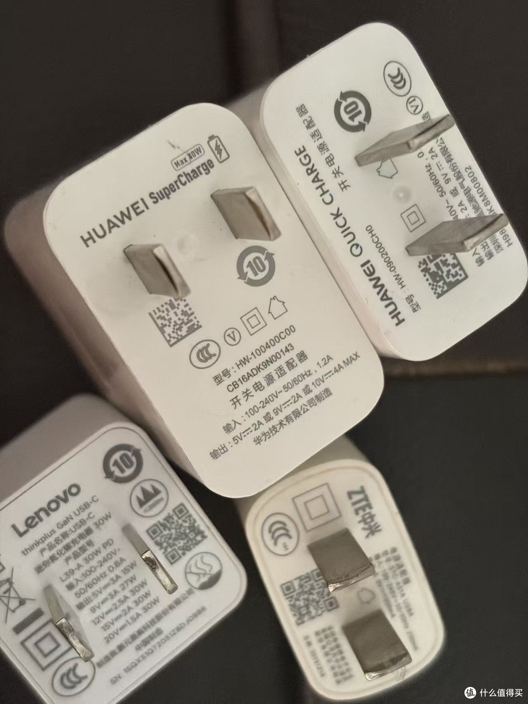 为碟醋包了饺子：中年男人的充电头分享