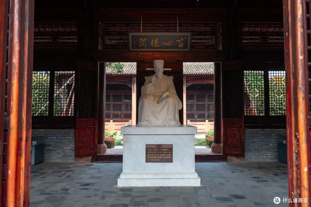 去了一个很卷的城市,游客不多景点却多到逛不完,太适合反向出游