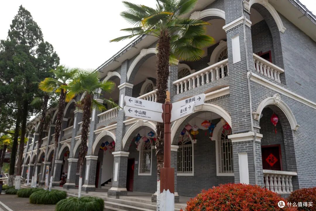 去了一个很卷的城市,游客不多景点却多到逛不完,太适合反向出游