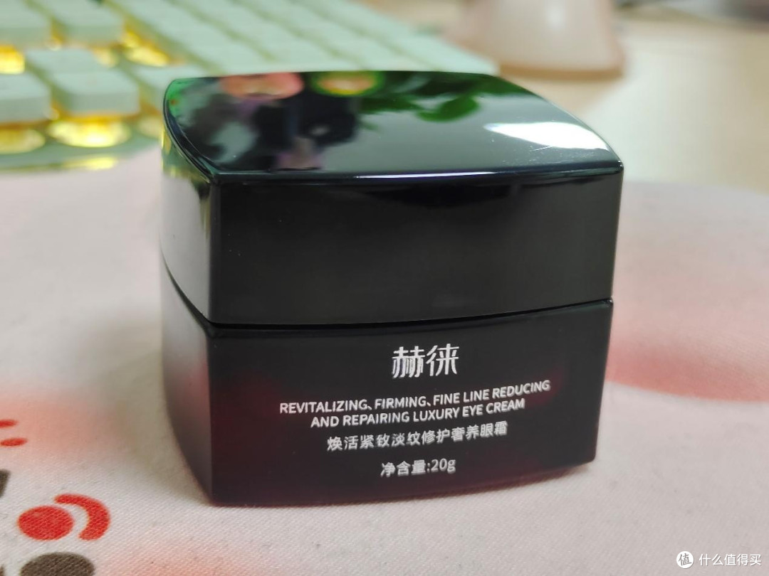 眼霜有什么副作用?三大危害误区揭秘,对症才有效!