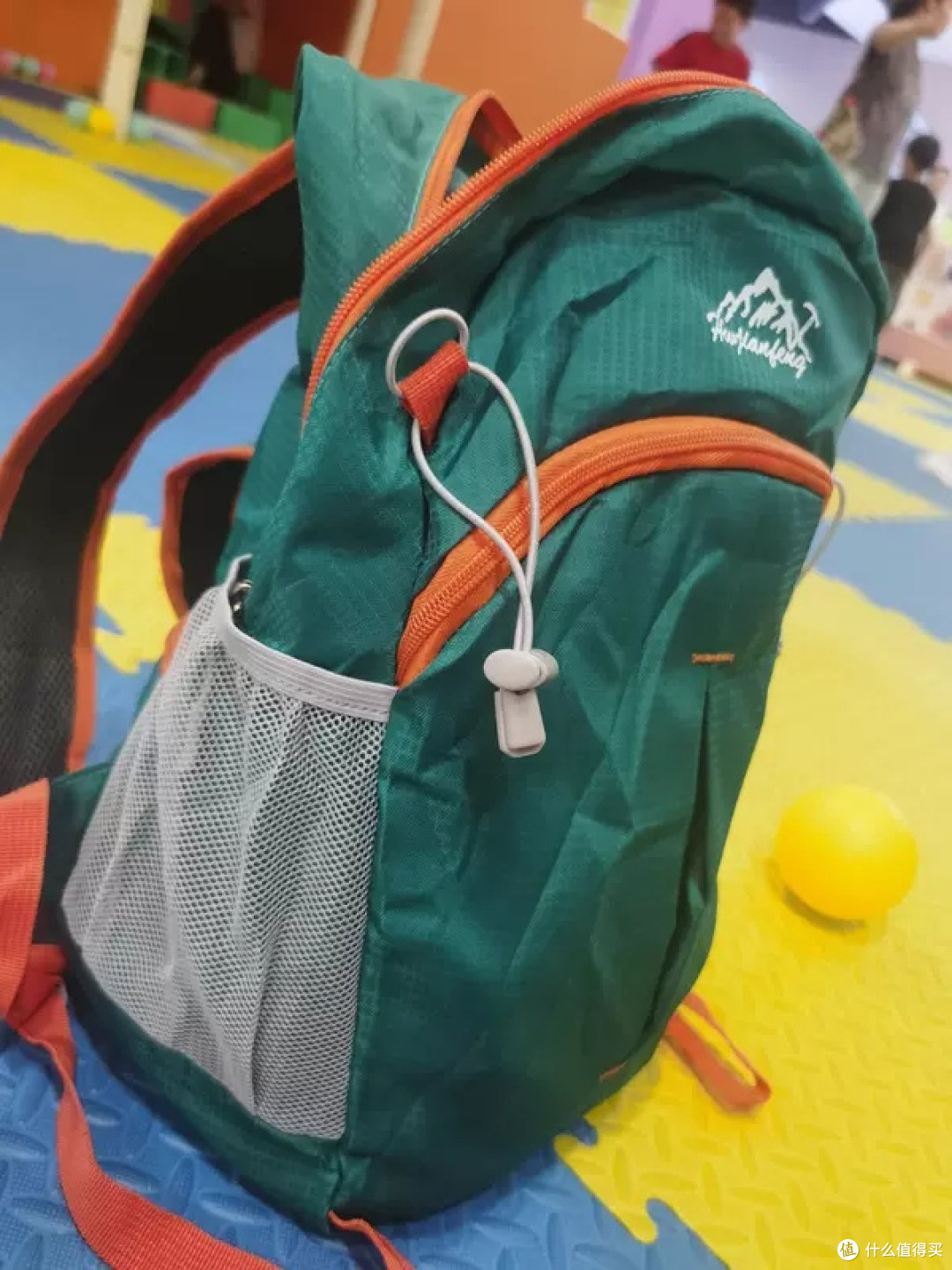 倍想双肩包：防水耐磨大容量