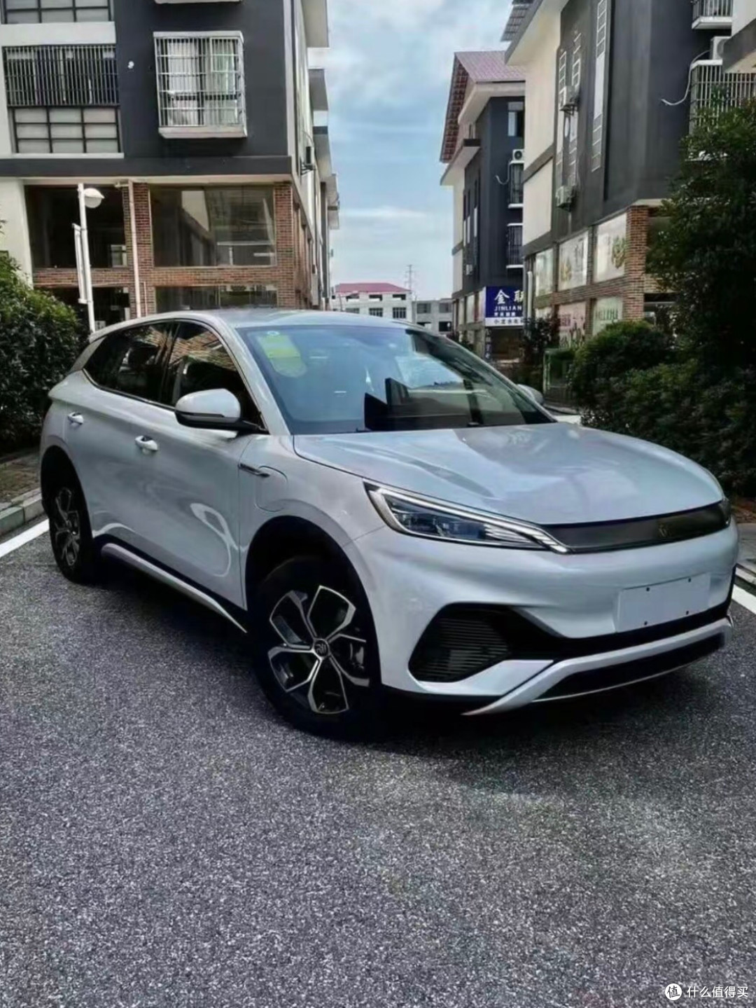 10万级纯电SUV，元PLUS和哪吒L怎么选