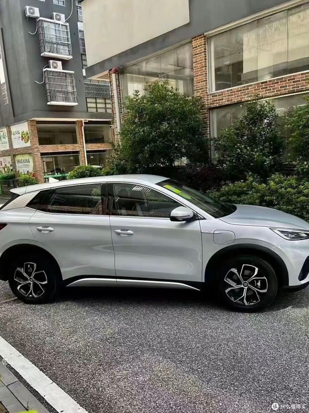 10万级纯电SUV，元PLUS和哪吒L怎么选