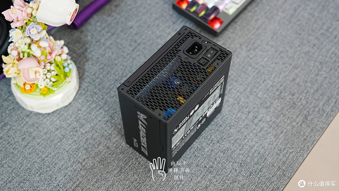 高端电源的品质名副其实,拆解振华P1300W白金全模组电源有感