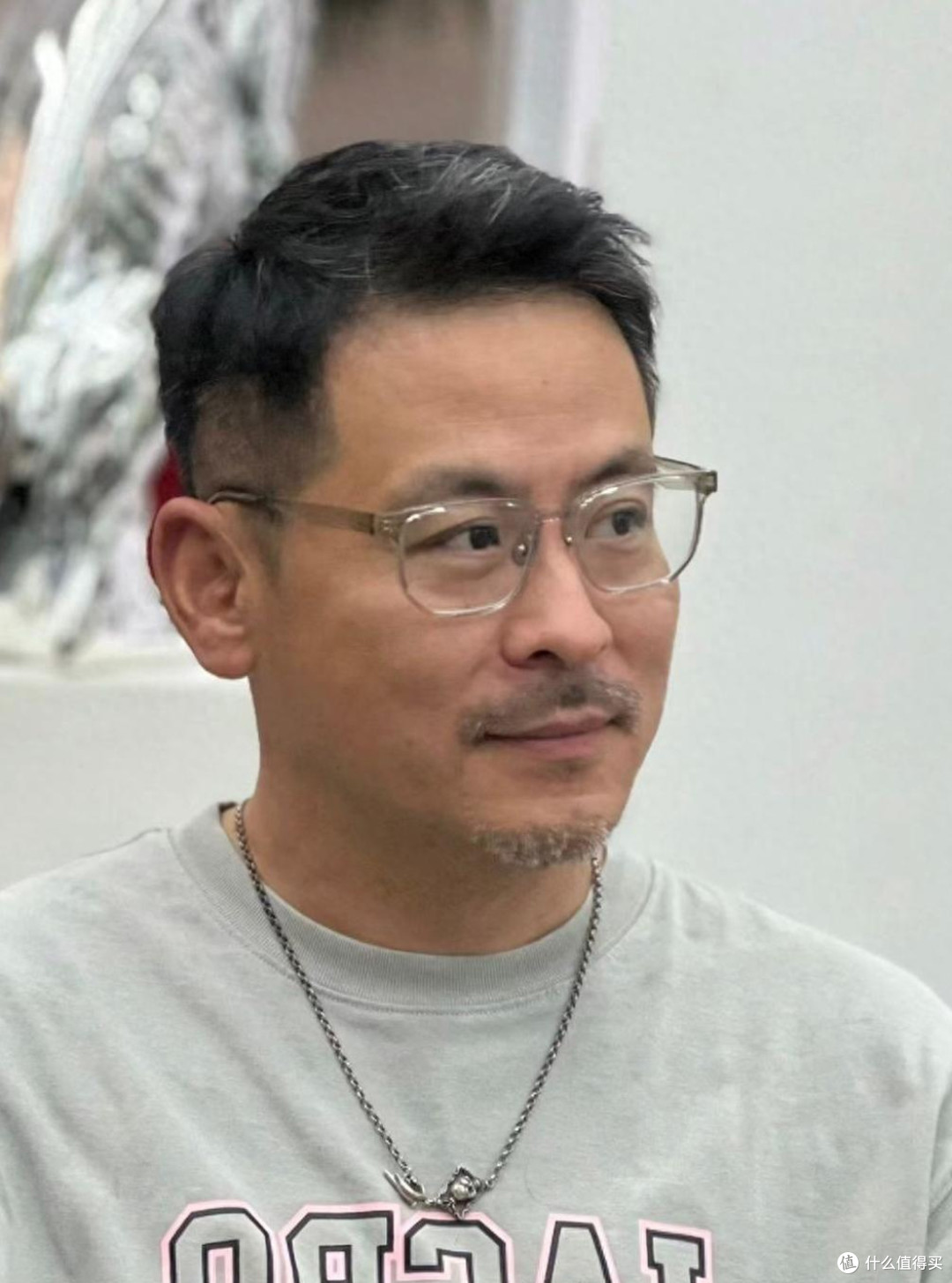 不建议50+男人,夏天留的发型!看起来时髦,实际很土气,太油腻