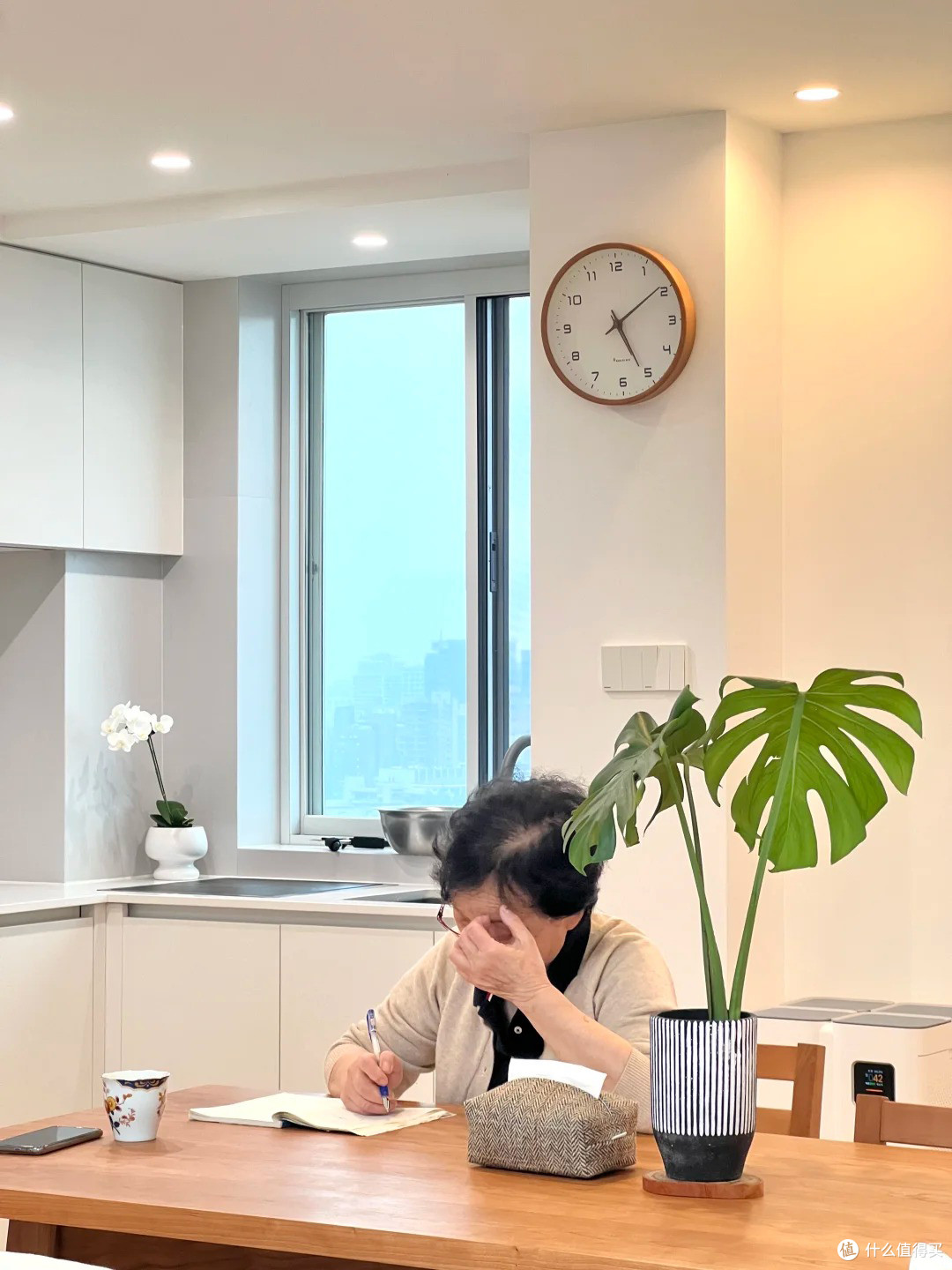 77岁外婆在杭州的家:128㎡老破小,每次来小住内心都感觉特别宁静