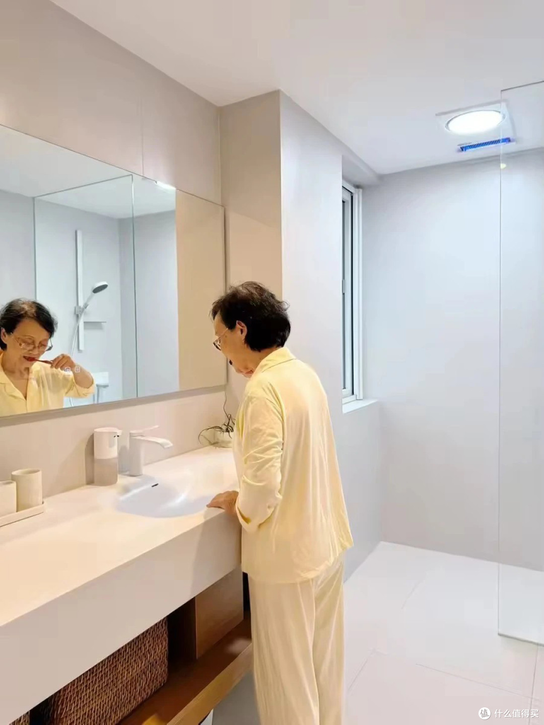 77岁外婆在杭州的家:128㎡老破小,每次来小住内心都感觉特别宁静