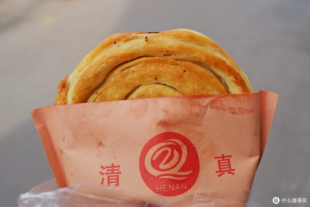 碳水王炸、夜宵天花板,这座松弛的古都就这么轻松地俘获了我的胃