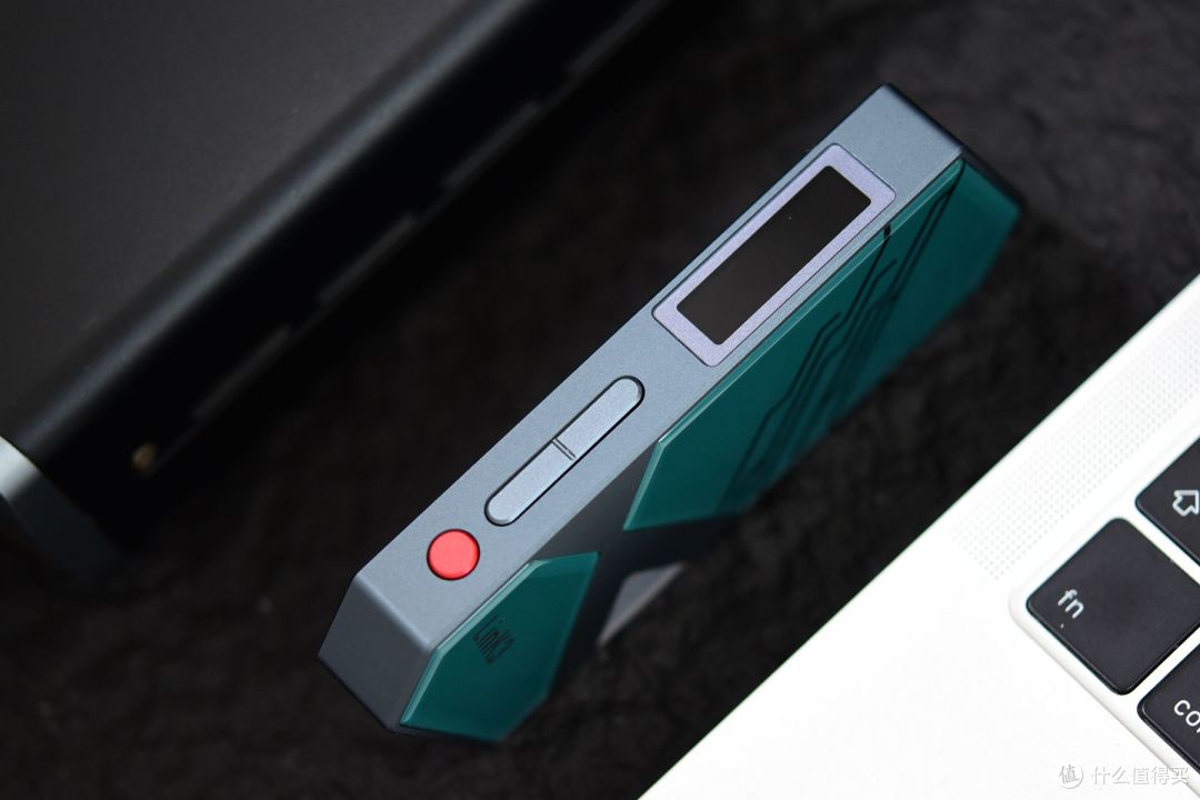 1000mW输出、一机多用的迷你台机!乂度便携解码耳放Link3上手