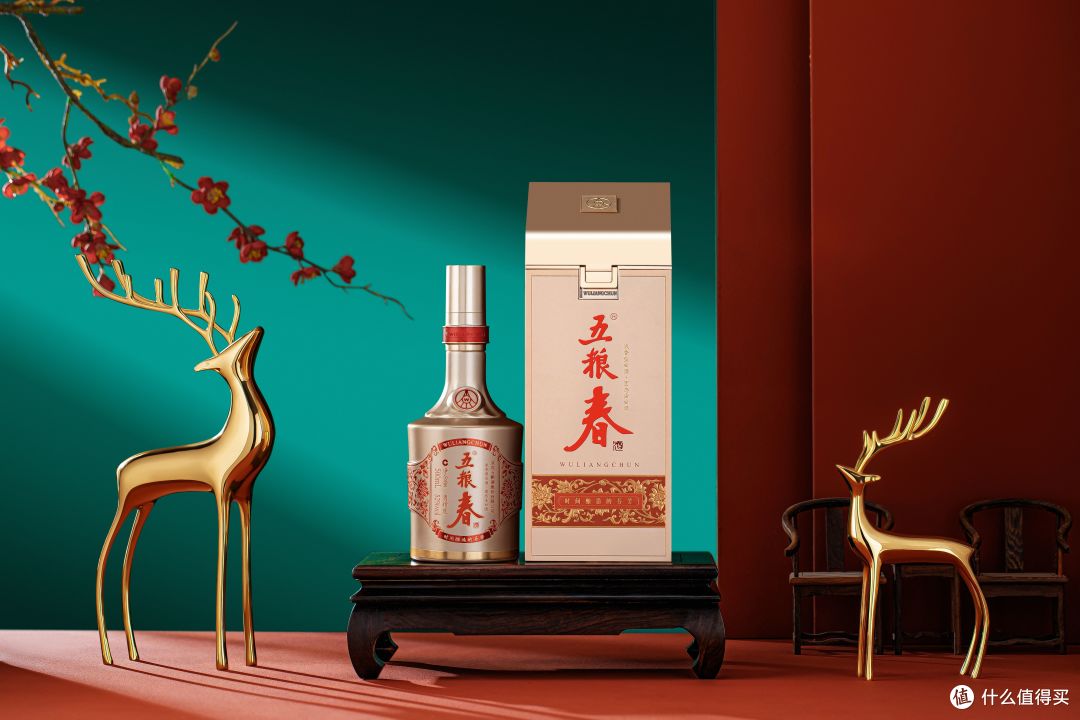 适合节日送礼的白酒:从300元到800元,五粮春二代/和美怎么选?