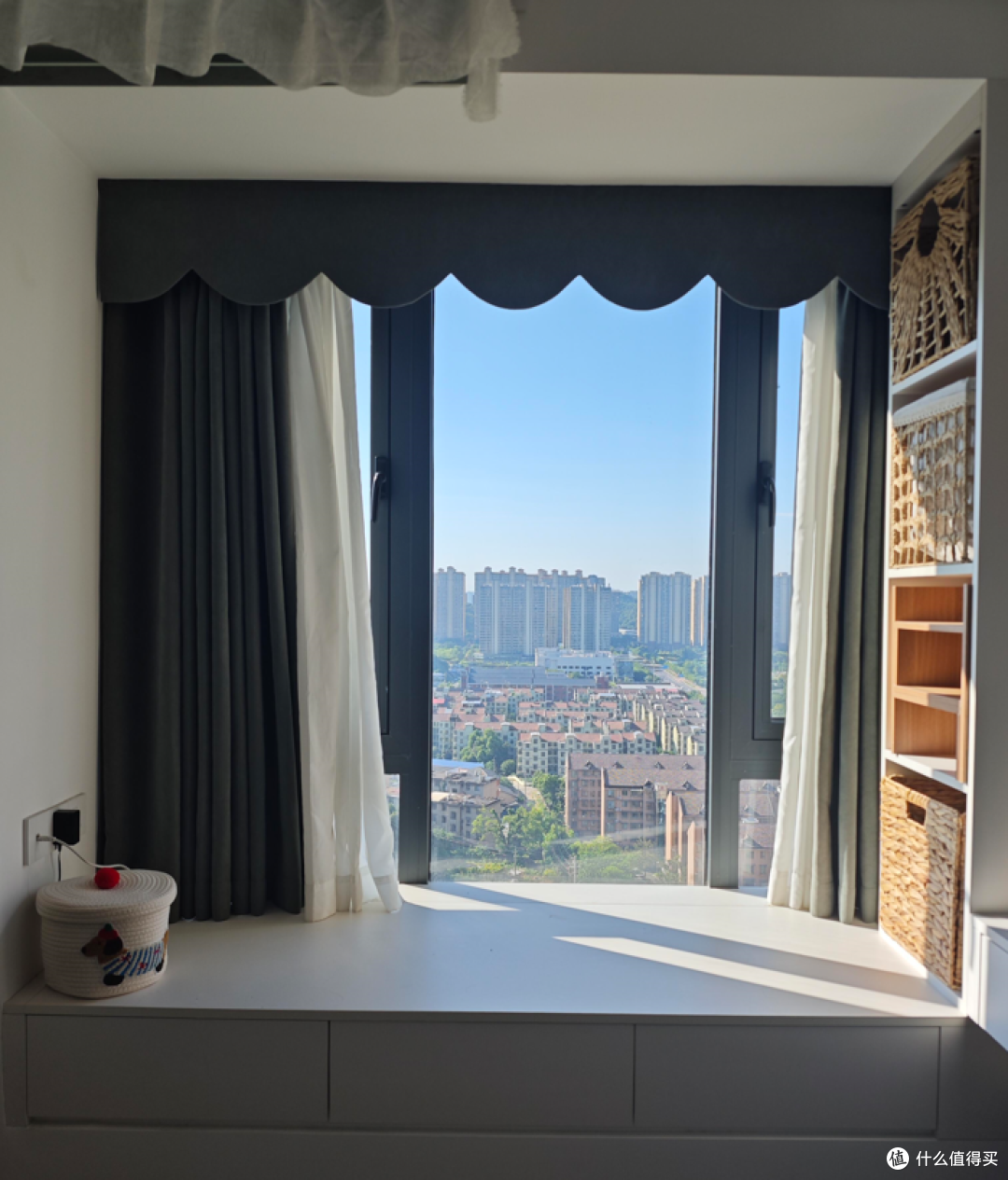 入住后才发现,飘窗最实用是这5个设计,使用过才知道有多爽!