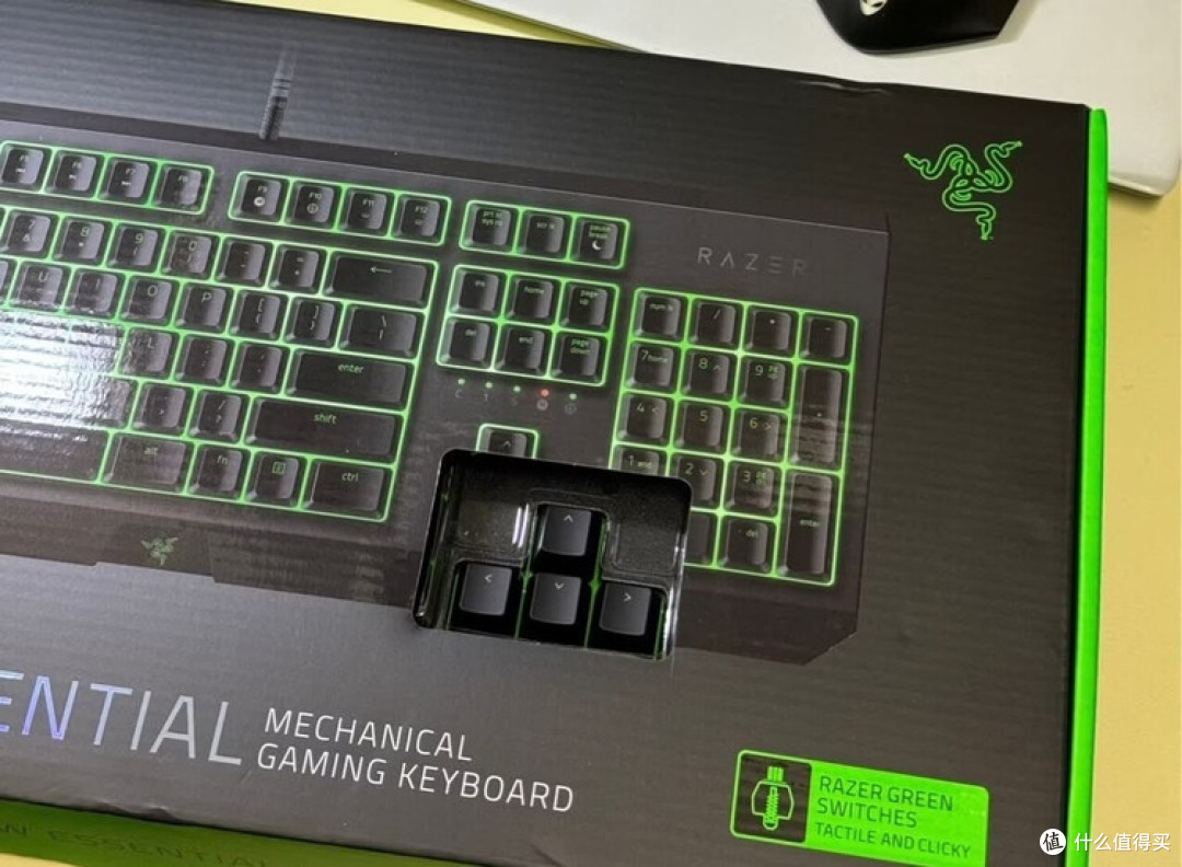 雷蛇黑寡妇蜘蛛Essential:入门电竞键盘的实用主义