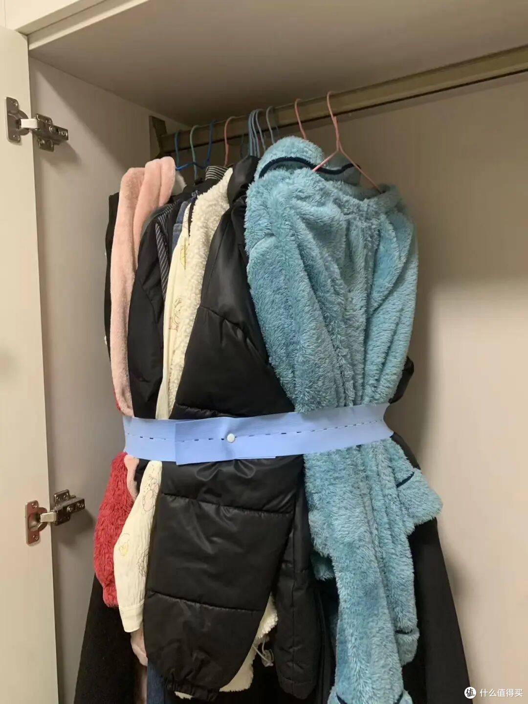 被年轻人家的「柜子收纳」折服了!思路一换,立马就好用10倍