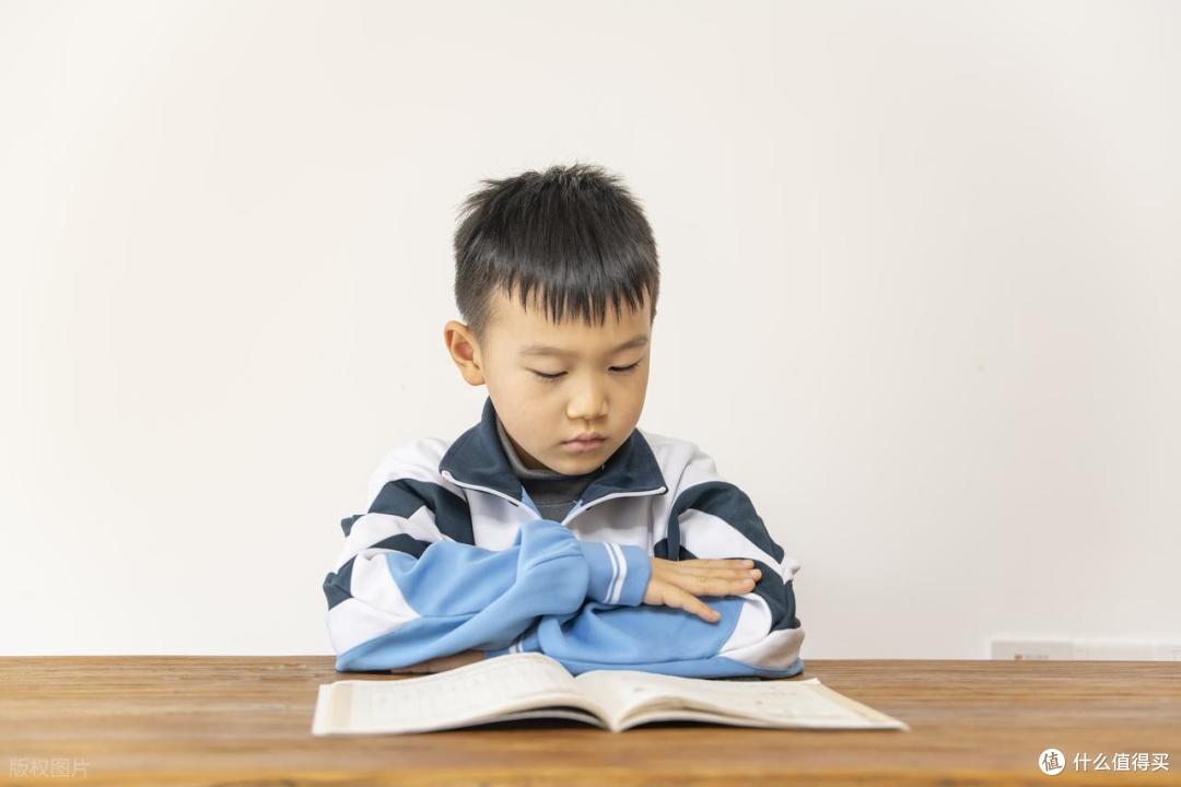 孩子写作业坐不住？每周 3 次运动，专注力直接提升 40%