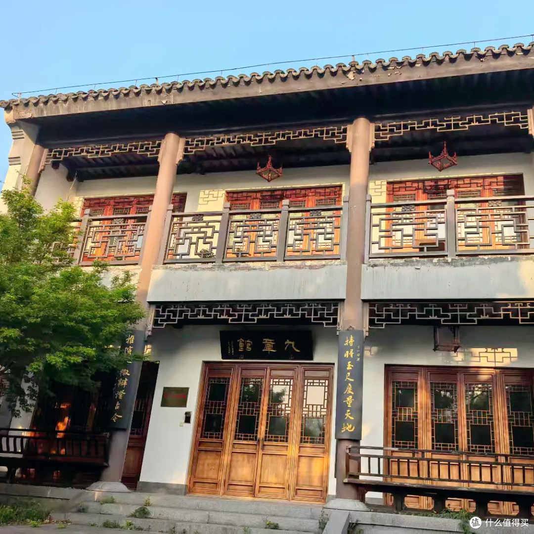 镇江南山书院:我在人堆里蹲到的“包场感”机位,原图直出美疯