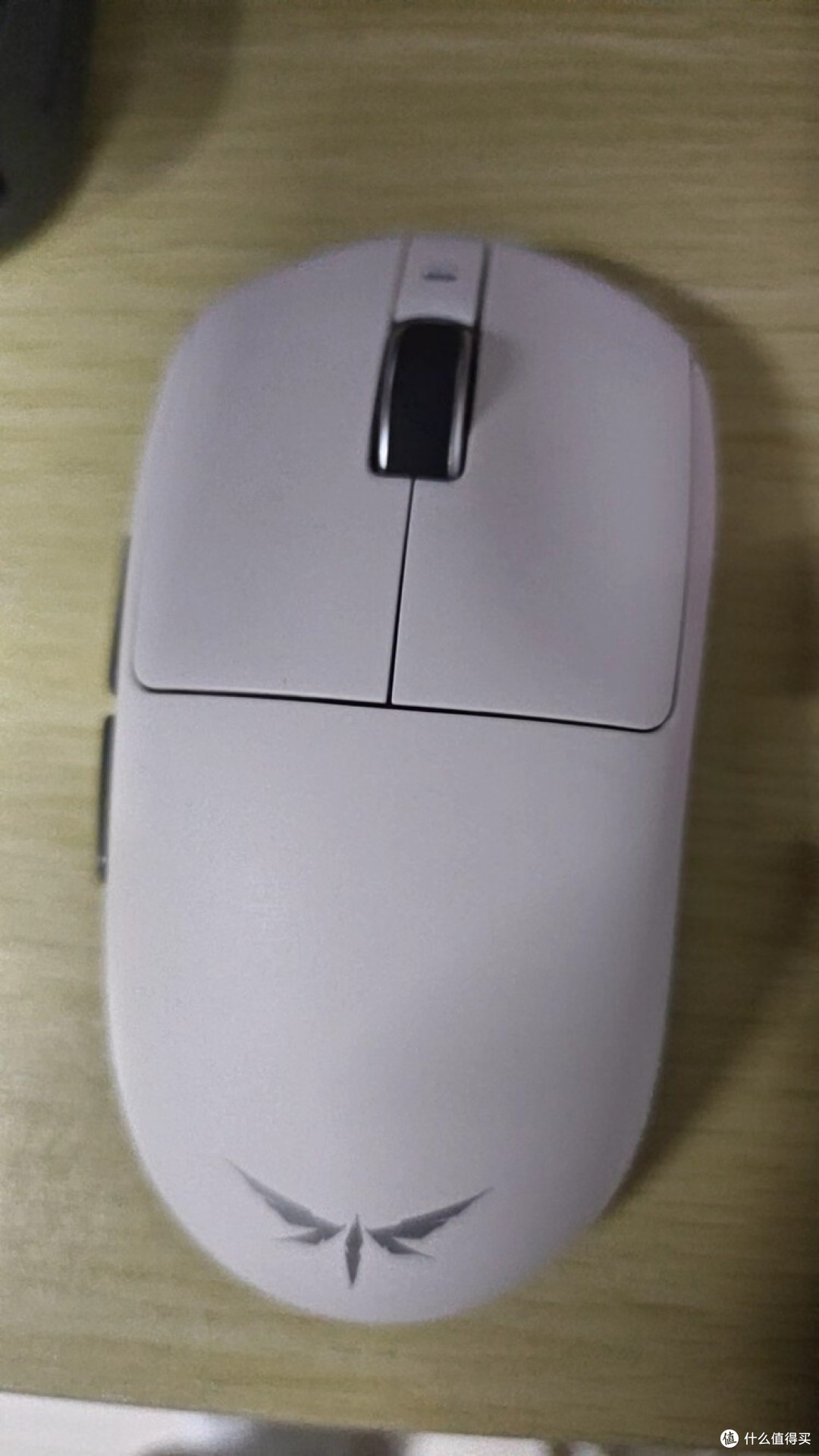 轻量化三模鼠标：蜻蜓3 Master+