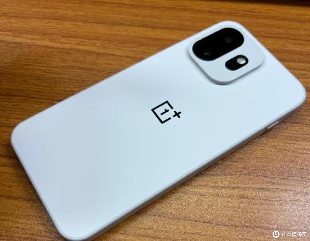 换机不纠结!一加15/真我GT8 Pro/OPPO Find X9深度对比