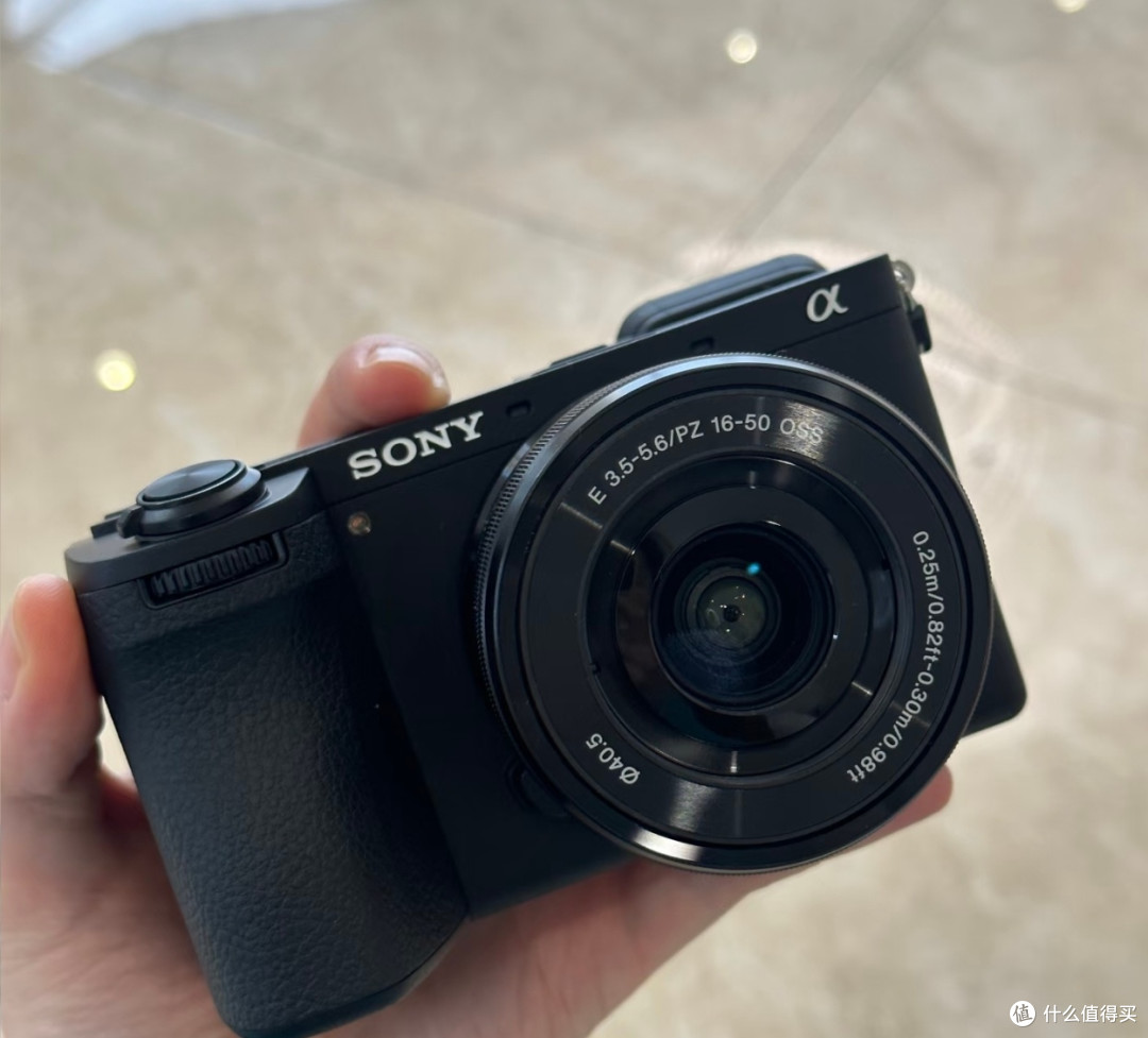 索尼A6700:新手摄影入门之选