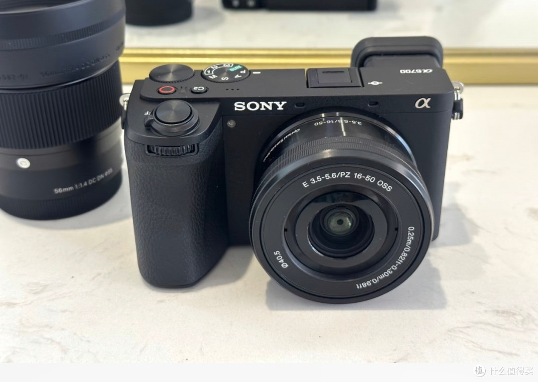 索尼A6700:新手摄影入门之选