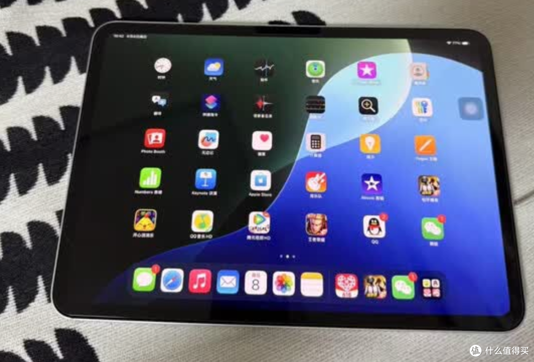 苹果iPad Pro，真能替代电脑成为生产力工具吗？亲测来揭秘！