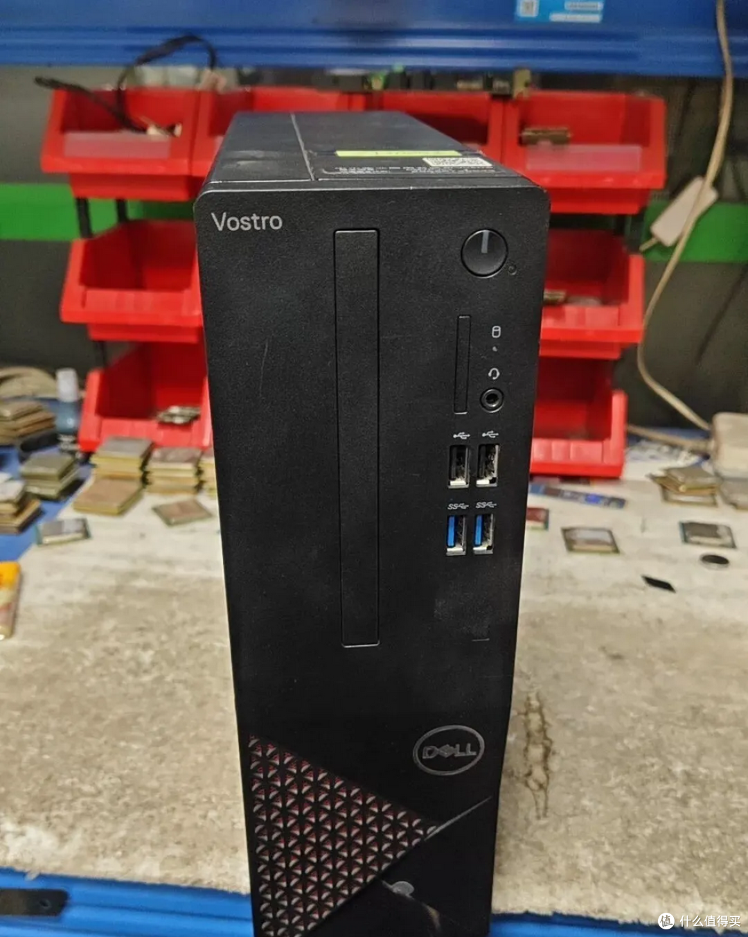 高和数科 戴尔Vostro 3681准系统,组飞牛NAS真香还是雷?