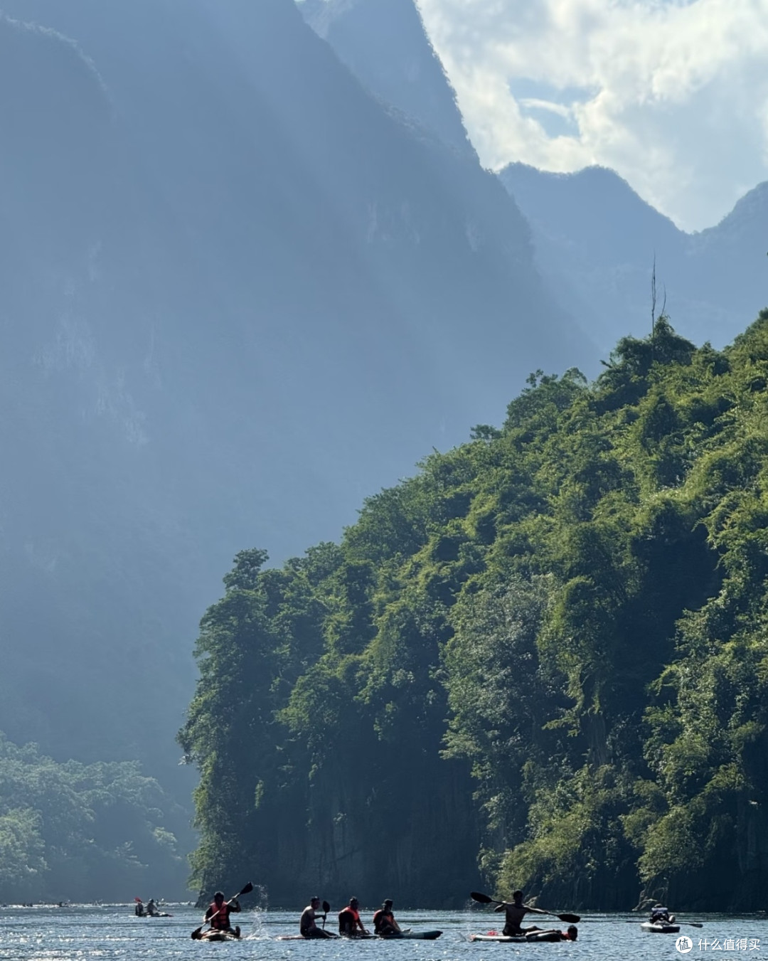 桂林山水之旅：五一假期的诗意画卷