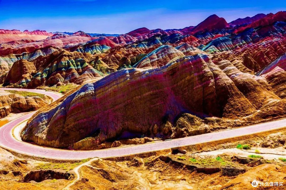 五一旅行张掖七彩丹霞:自然奇观的邂逅
