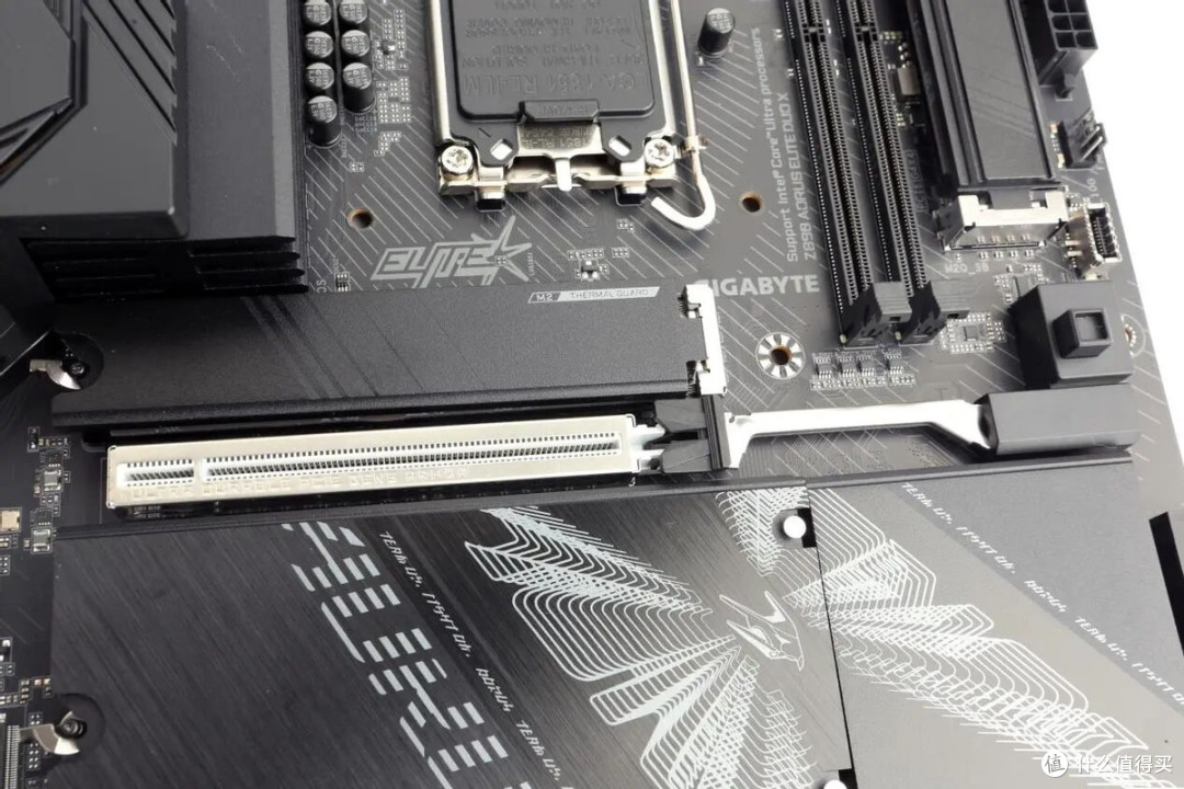 技嘉Z890小雕DUO X测评：酷睿Ultra 200S Plus的理想搭子