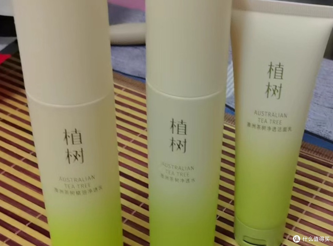什么洗面奶好用?油皮长痘温和洗面奶推荐十款温和修护,泛红全消